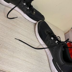 under armour running sneakers
